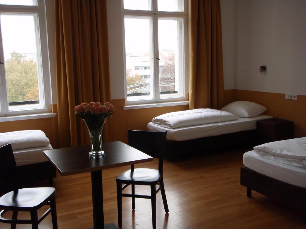 Hostel Grand Classic