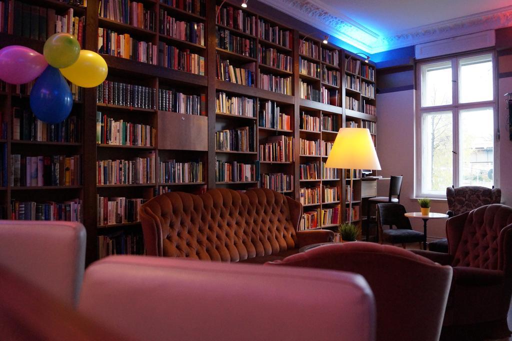 Grand Classic Hostel *